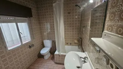 Chalet en alquiler en Paseo del Circo Romano, La Reconquista-Santa Teresa (Distrito Zona Nueva. Toledo Capital) de 1.200 €<span>/mes</span>