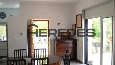 Chalet in Torrelles de Llobregat photo 8