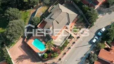 Chalet in Torrelles de Llobregat photo 3