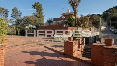 Chalet in Torrelles de Llobregat photo 35