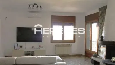 Chalet in Torrelles de Llobregat photo 22