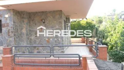 Chalet in Torrelles de Llobregat photo 15