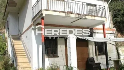 Chalet in Torrelles de Llobregat photo 17
