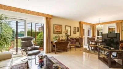 Apartment in Carrer de Francesc Cambo photo 3