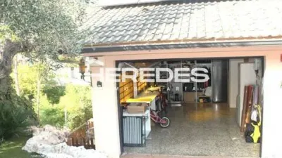 Chalet in Torrelles de Llobregat photo 21