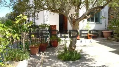 Chalet in Torrelles de Llobregat photo 19