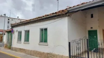 Terraced house in Aranda de Duero photo 5