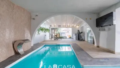 Chalet in Can Bou photo 4