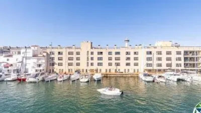 Apartment in Empuriabrava photo 5