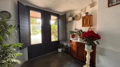 Chalet in La Bisbal d'Empordà photo 14