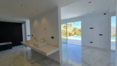 Chalet on Navarra Street photo 10
