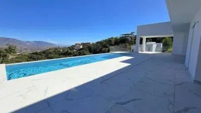 Chalet on Navarra Street photo 32