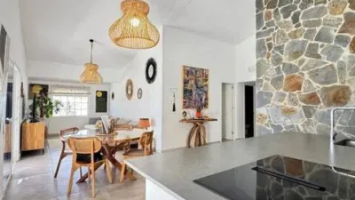 Chalet on Tres Piedras Street photo 12