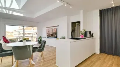 Apartment on Avinguda de Catalunya Zone photo 3