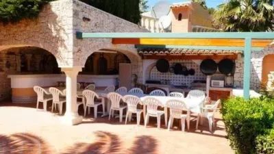 Chalet in Cala Advocat-Baladrar photo 14