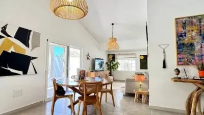Chalet on Tres Piedras Street photo 13