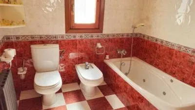 Chalet en venta en Avenida de Alcorisa, cerca de Travesía de Polígono Dos, Andorra de 219.000 €