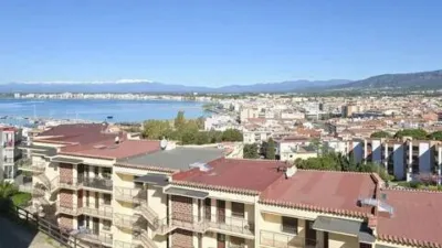 Apartment in Port Esportiu-Canyelles-Puig Rom photo 26