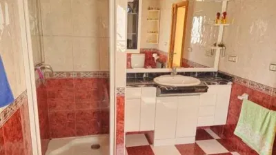 Chalet en venta en Avenida de Alcorisa, cerca de Travesía de Polígono Dos, Andorra de 219.000 €