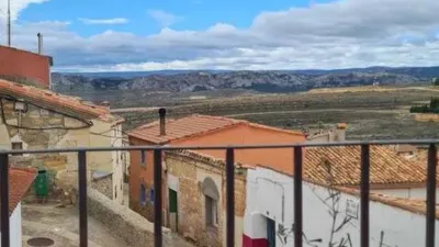 Casa rústica en venta en Calle Mayor, Alacón de 100.000 €