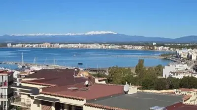 Apartment in Port Esportiu-Canyelles-Puig Rom photo 5