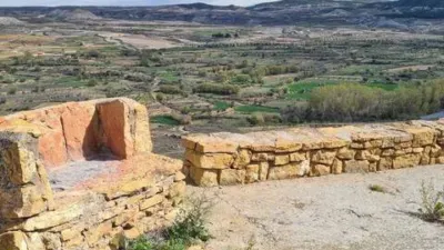 Casa rústica en venta en Calle Mayor, Alacón de 100.000 €