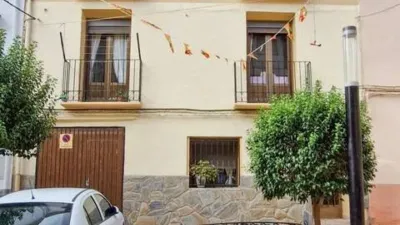 Ático en venta en Calle Plaza de La Iglesia No Number, Oliete de 45.000 €