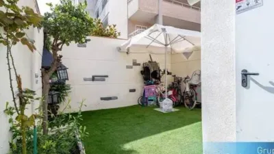 Apartment on Carrer de Berlín photo 8