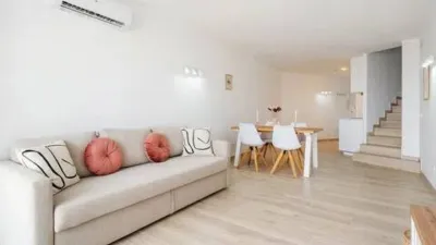 Apartment in Carrer de Salins photo 8