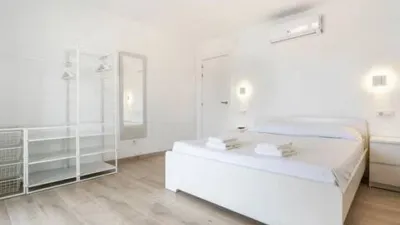 Apartment in Carrer de Salins photo 18