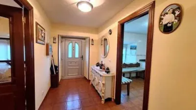 House on Calle Real photo 11