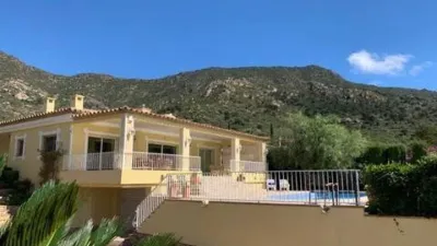 Chalet in Les Torroelles photo 2