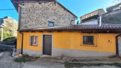 House on Calle Real photo 3