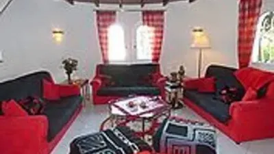 Chalet on Calle Empuries A, 2 B photo 11