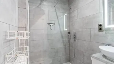 Apartment in Passatge Muga Delta photo 7