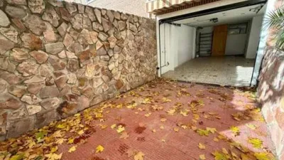 House in Centre photo 8
