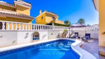 Chalet in Los Montesinos photo 9
