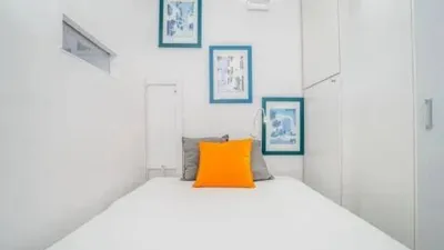 Apartment in Passatge Muga Delta photo 9