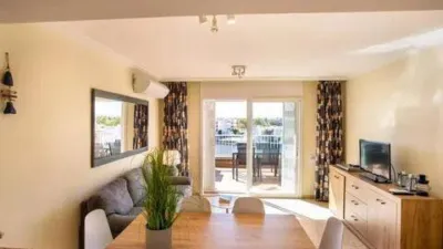 Apartment in Empuriabrava photo 10