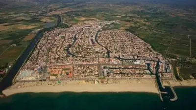 Apartment in Empuriabrava photo 30
