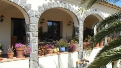 Chalet in Passatge Requesens photo 36
