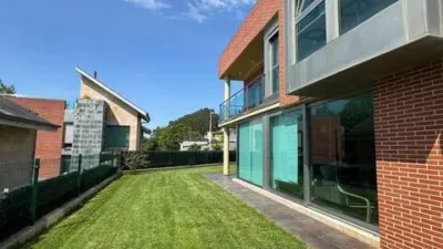 Chalet in Santa Cruz de Bezana photo 2