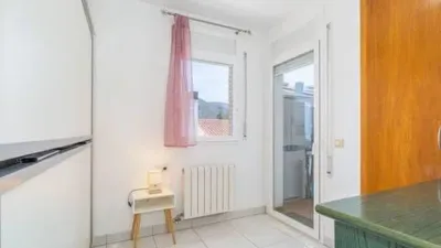 Attic in Carrer del Raval dels Grecs photo 19