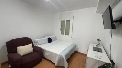 Apartment in Centre-Zona Estació-Passeig de Joan Maragall photo 12