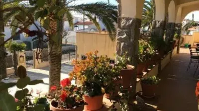 Chalet in Passatge Requesens photo 40