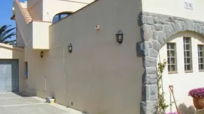 Chalet in Passatge Requesens photo 14