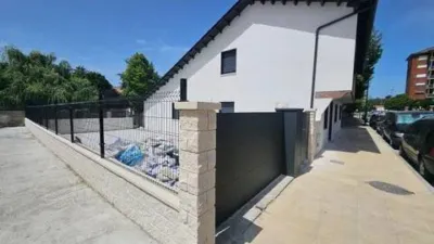 Chalet in La Inmobiliaria-Barreda photo 9