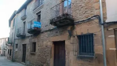 Chalet on Calle Derecha photo 2