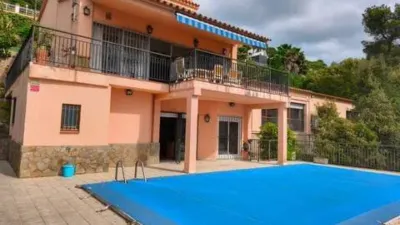 Chalet on Avinguda del Pla de Rosell photo 3