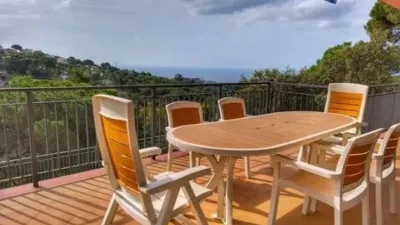 Chalet on Avinguda del Pla de Rosell photo 2